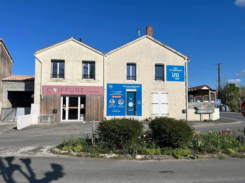 Pôle de formation et de développement iad Fance à Saint-Jean-de-Liversay (Charente-Maritime 17)