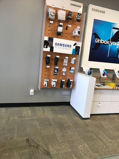 Cell Phone Store «Sprint Store», reviews and photos, 6505 W Park Blvd #326, Plano, TX 75093, USA