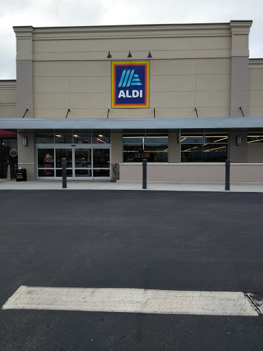 Supermarket «ALDI», reviews and photos, 6135 Peachtree Pkwy #302, Peachtree Corners, GA 30092, USA