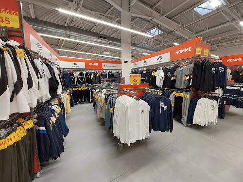 Magasin de vêtements Intersport Outlet Seclin Seclin