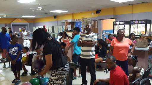 Bowling Alley «Bellair Lanes», reviews and photos, 2575 N Atlantic Ave, Daytona Beach, FL 32118, USA