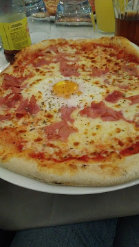 Pizza du Restaurant italien Saint Mercure à Paris - n°2