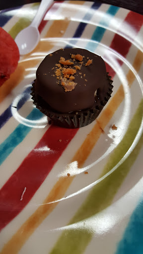 Dessert Shop «Devour Desserts», reviews and photos, 671 Bridgeton Pike, Mantua Township, NJ 08051, USA