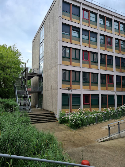 Faculté Jean Monnet (Droit, Économie, Gestion) - Université Paris-Saclay