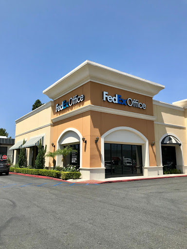 Print Shop «FedEx Office Print & Ship Center», reviews and photos, 1303 E Katella Ave, Orange, CA 92867, USA