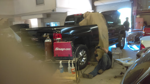 Auto Body Shop «Capital City Collision Center», reviews and photos, 1320 Lake Bradford Rd, Tallahassee, FL 32304, USA