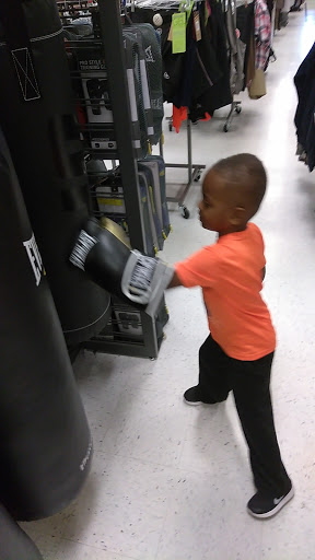 Sporting Goods Store «Big 5 Sporting Goods - Tacoma», reviews and photos, 2505 S 38th St f, Tacoma, WA 98409, USA