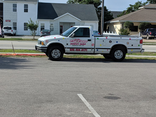 Donut Shop «Flip Flops Donut Shop», reviews and photos, 129 Bogue Inlet Dr, Emerald Isle, NC 28594, USA