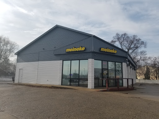 Auto Repair Shop «Gabis Auto Service Center», reviews and photos, 29805 Grand River Ave, Farmington, MI 48336, USA
