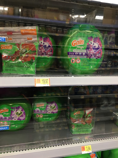 Supermarket «Walmart Neighborhood Market», reviews and photos, 444 W Grand St, Springfield, MO 65807, USA