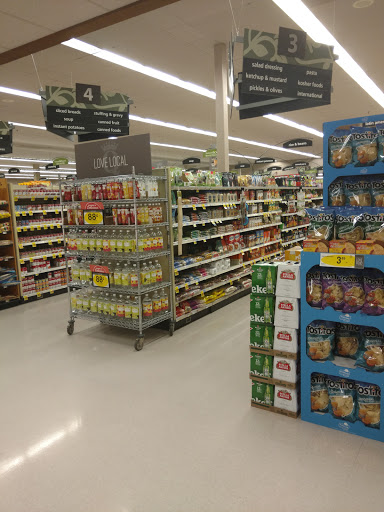 Grocery Store «Quality Food Center», reviews and photos, 4775 Whitman Ln SE, Lacey, WA 98513, USA