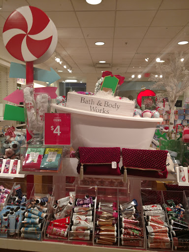 Department Store «JCPenney», reviews and photos, 303 301 Blvd W #701, Bradenton, FL 34205, USA