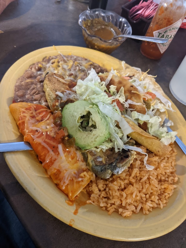 Chelsea Cafe Mexican Restaurant 79905