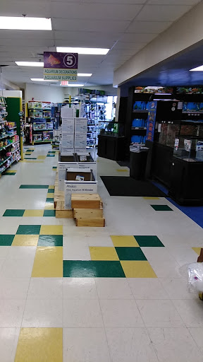 Pet Supply Store «Pet Supplies Plus», reviews and photos, 1500 E Court St Suite 720, Seguin, TX 78155, USA