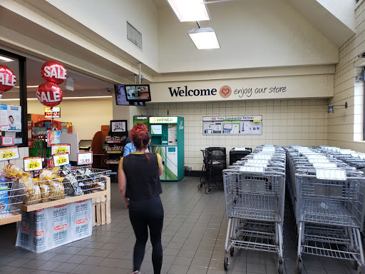 Grocery Store «Family Fare Supermarket», reviews and photos, 1415 Fulton St E, Grand Rapids, MI 49503, USA