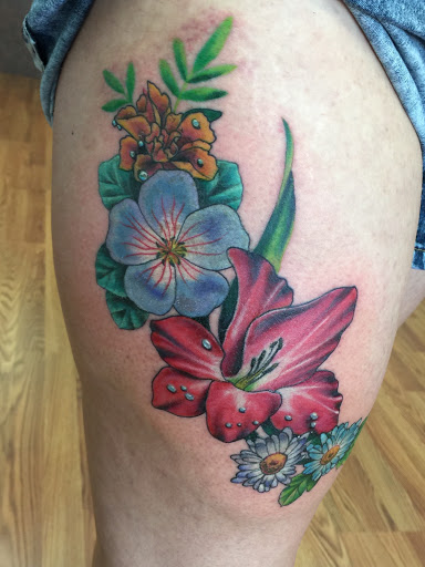 Tattoo Shop «Modern Electric Tattoo and Body Piercing», reviews and photos, 411 S Wesleyan Blvd, Rocky Mount, NC 27803, USA