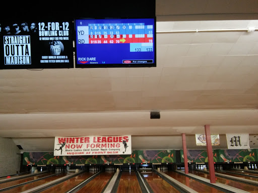 Bowling Alley «Madison Park Family Bowling Center», reviews and photos, 25023 John R Rd, Madison Heights, MI 48071, USA