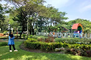 Parks Keplaksari Jombang image