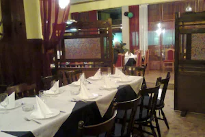 Restoran Zelena Basta pod orahom image