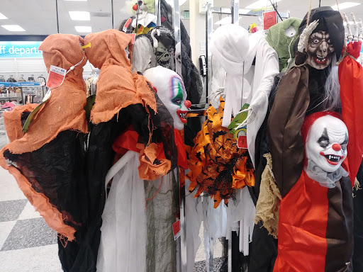 Clothing Store «Ross Dress for Less», reviews and photos, 2365 S Hwy 27, Clermont, FL 34711, USA