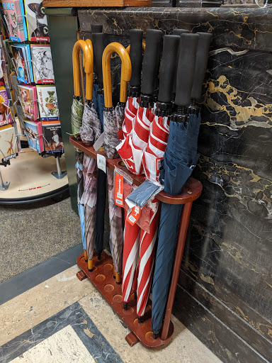 Gift Shop «Impressions of Saratoga», reviews and photos, 368 Broadway, Saratoga Springs, NY 12866, USA