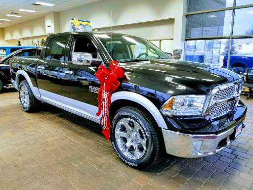 Car Dealer «Waconia Dodge Chrysler Jeep», reviews and photos, 905 Strong Dr, Waconia, MN 55387, USA