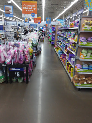 Department Store «Walmart Supercenter», reviews and photos, 8331 S Stewart Ave, Chicago, IL 60620, USA