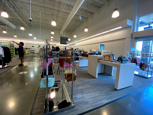 Department Store «Nordstrom Rack The Shoppes at University Town Center», reviews and photos, 8551 Cooper Creek Blvd, Bradenton, FL 34201, USA