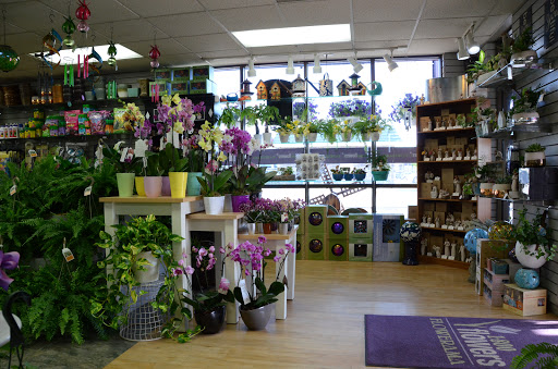 Florist «1-800Flowers Flowerama Iowa City», reviews and photos, 817 S Riverside Dr, Iowa City, IA 52246, USA