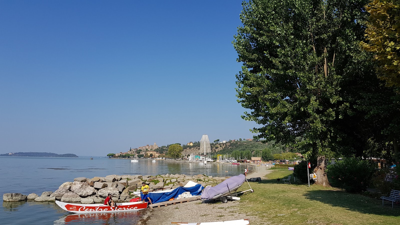 Photo de Plage de Sualzo avec un niveau de propreté de sale