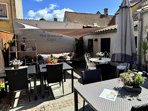 Den Hemmelige Café in Ærøskøbing, Ikast-Brande