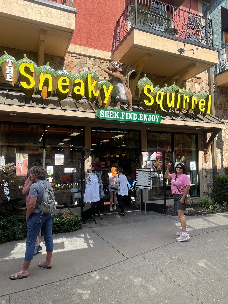 Fins Bar & Chill 37863