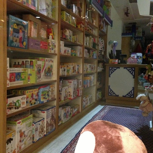 Toy Store «Kidding Around», reviews and photos, 60 W 15th St # 1, New York, NY 10011, USA