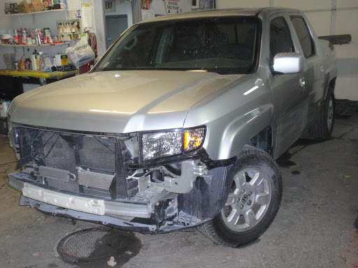 Auto Repair Shop «Frenchy Auto Collision Repair», reviews and photos, 15526 Wentworth Ave # A, South Holland, IL 60473, USA