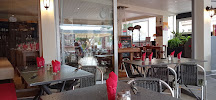 Atmosphère du Restaurant Le Bistrot d'Enzo Brasserie Pizzeria à Marseillan - n°2