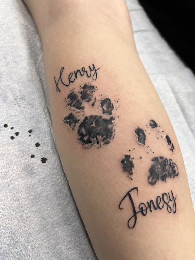 Explore female half sleeve tattoo ideas, creative tattoo ideas in El Paso, available at American Tattoo Society of Ft Bliss