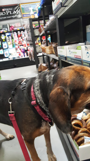 Pet Supply Store «Farmyard Feed», reviews and photos, 27705 Dutcher Creek Rd, Cloverdale, CA 95425, USA