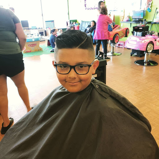 Hair Salon «Kids Styles Hairsalon», reviews and photos, 453 E Arrow Hwy D, Azusa, CA 91702, USA
