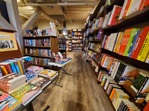 Book Store «Garden District Book Shop», reviews and photos, 2727 Prytania St, New Orleans, LA 70130, USA