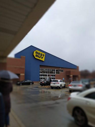 Shopping Mall «North & Sheffield Commons», reviews and photos, 1000 W North Ave, Chicago, IL 60642, USA