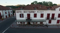 Extérieur du Hôtel Restaurant Mendy à Saint-Jean-le-Vieux - n°10