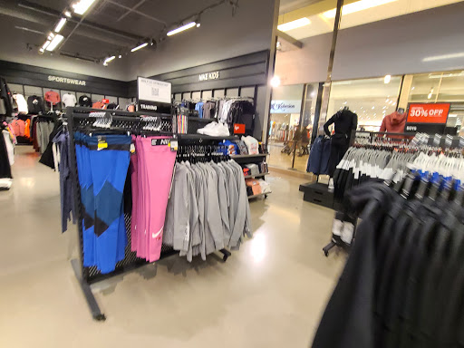 Sporting Goods Store «Nike Factory Store», reviews and photos, 810 Bergen Town Center #37, Paramus, NJ 07652, USA