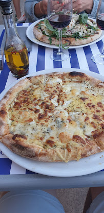 Pizza du Restaurant méditerranéen La Vague à La Ciotat - n°3