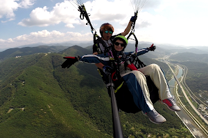 Paragliding Korea image