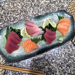 Photo n°114 de KAN ICHI BENTO & TEPPANYAKI à Versailles ()