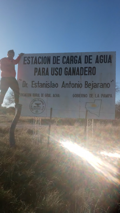 Estación de carga de agua para uso ganadero 'Dr. Estanislao Antonio Bejarano'