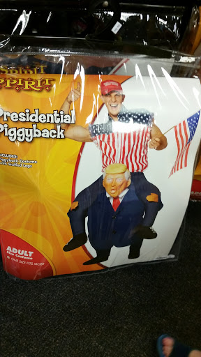 Pet Supply Store «PetSmart», reviews and photos, 159 N Weber Rd, Bolingbrook, IL 60490, USA