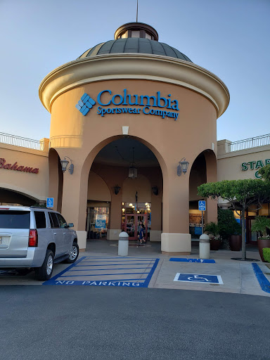 Sportswear Store «Columbia Sportswear Outlet Store at Cabazon Outlets», reviews and photos, 48750 Seminole Dr, Cabazon, CA 92230, USA