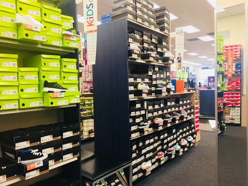 Shoe Store «Rack Room Shoes», reviews and photos, 3017 Market Center Drive, Morrisville, NC 27560, USA