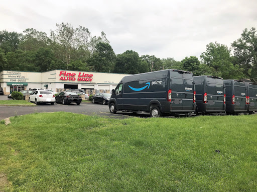 Auto Body Shop «Fine Line Auto Body-Lewis Center», reviews and photos, 8595 N High St, Columbus, OH 43235, USA